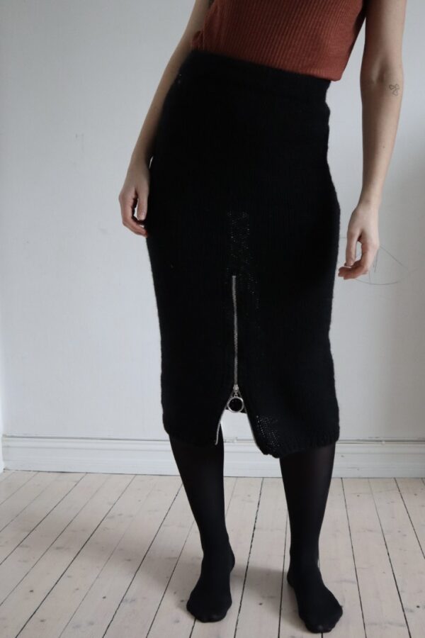 Classy zipp skirt
