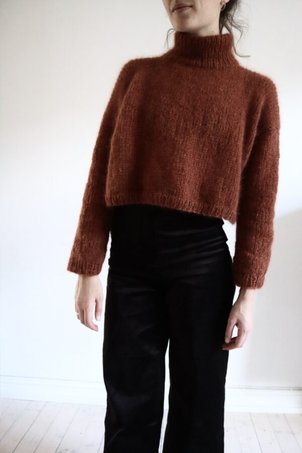 Snug turtleneck - Image 2