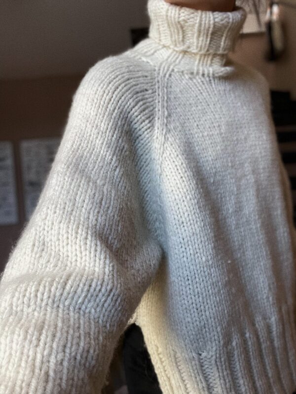 Charles sweater - Image 8