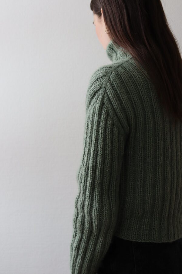 Berry sweater - Image 4
