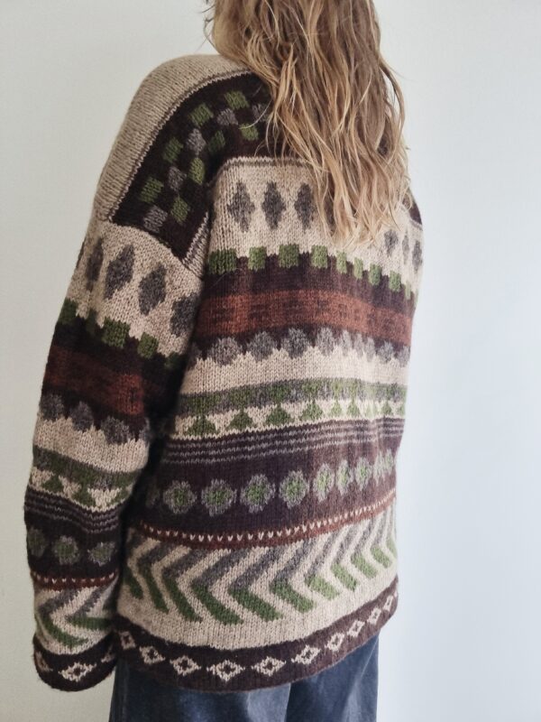 Bjorg sweater - Image 14