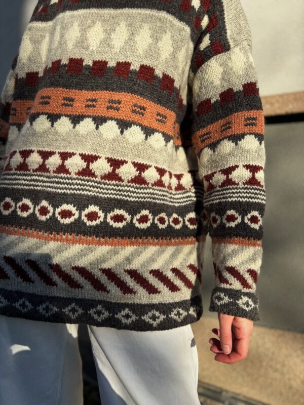 Bjorg sweater - Image 16